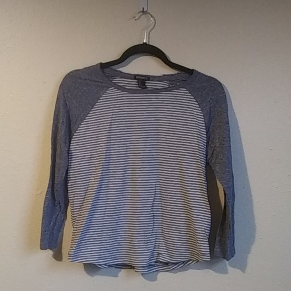 Forever 21 Grey Striped 3/4 Sleeve Top